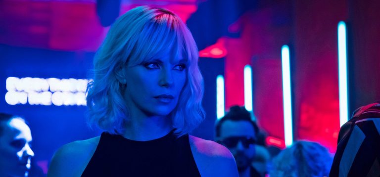 Charlize Theron en Atómica