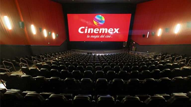 Cinemex reabre sus puertas