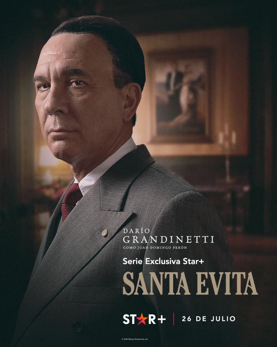 santa-evita-02